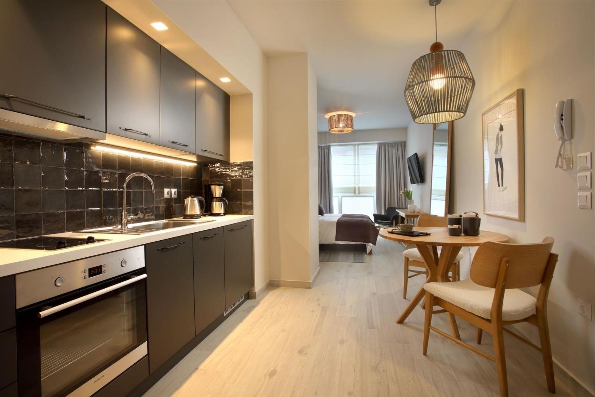 Happiness Luxury Central Apartment Athena Bagian luar foto